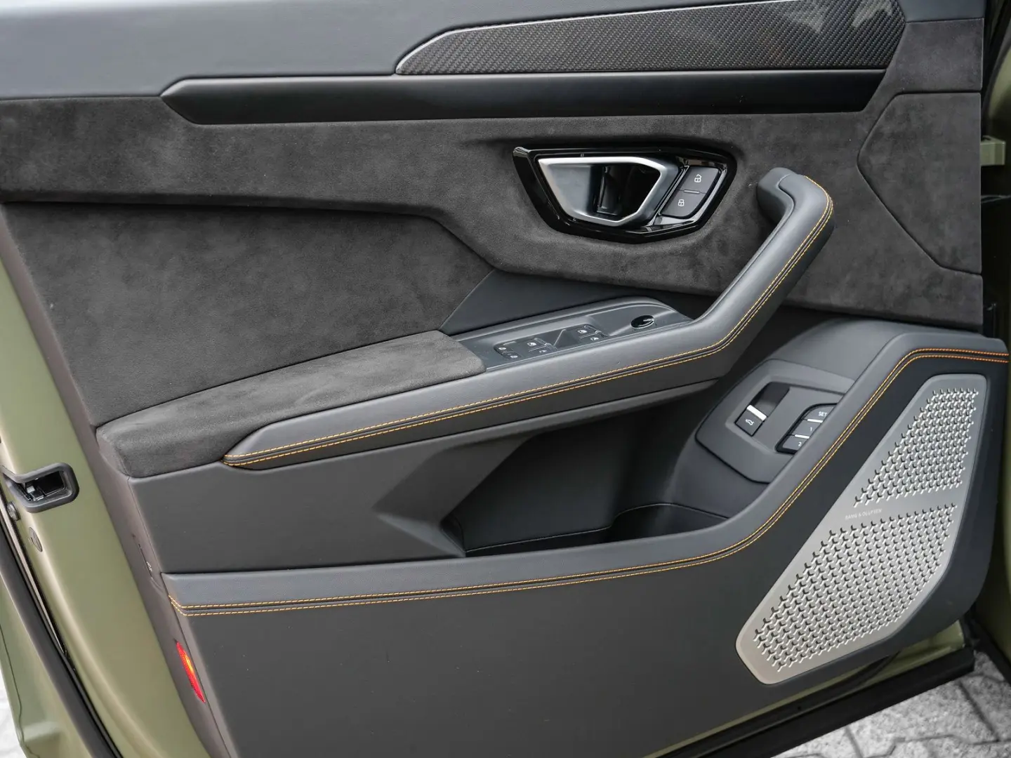 Urus S Verde Turbine, Big Interior Carbon Pack