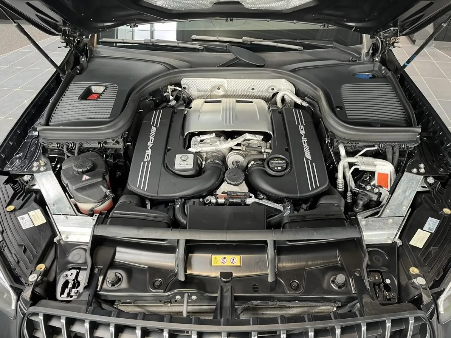 AMG GLC 63 S 4MATIC+ +AMG-Sport+TOTW+LED+Distr