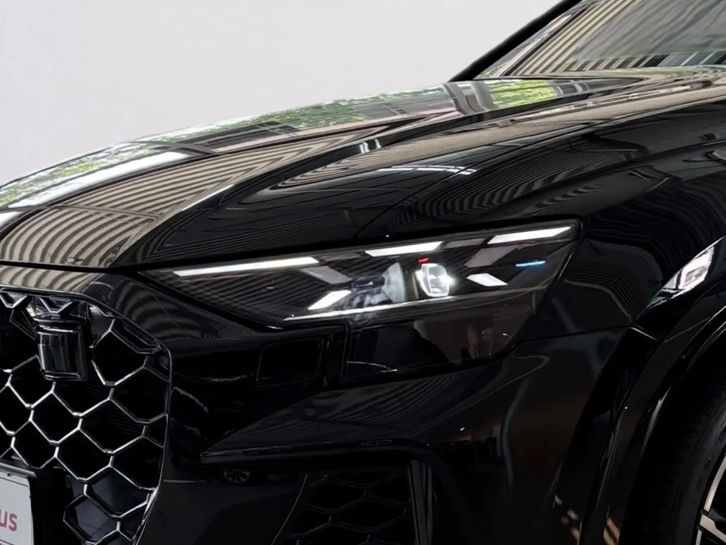 RSQ8 4.0 TFSI quattro MATRIX LED+PANO+360°+AHK+