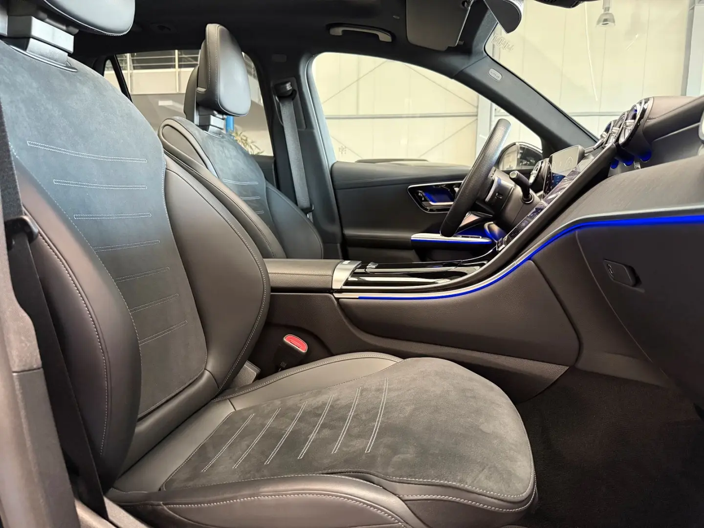GLC 300 4M AMG PREMIUM BURMESTER-PANORAMA-AHK