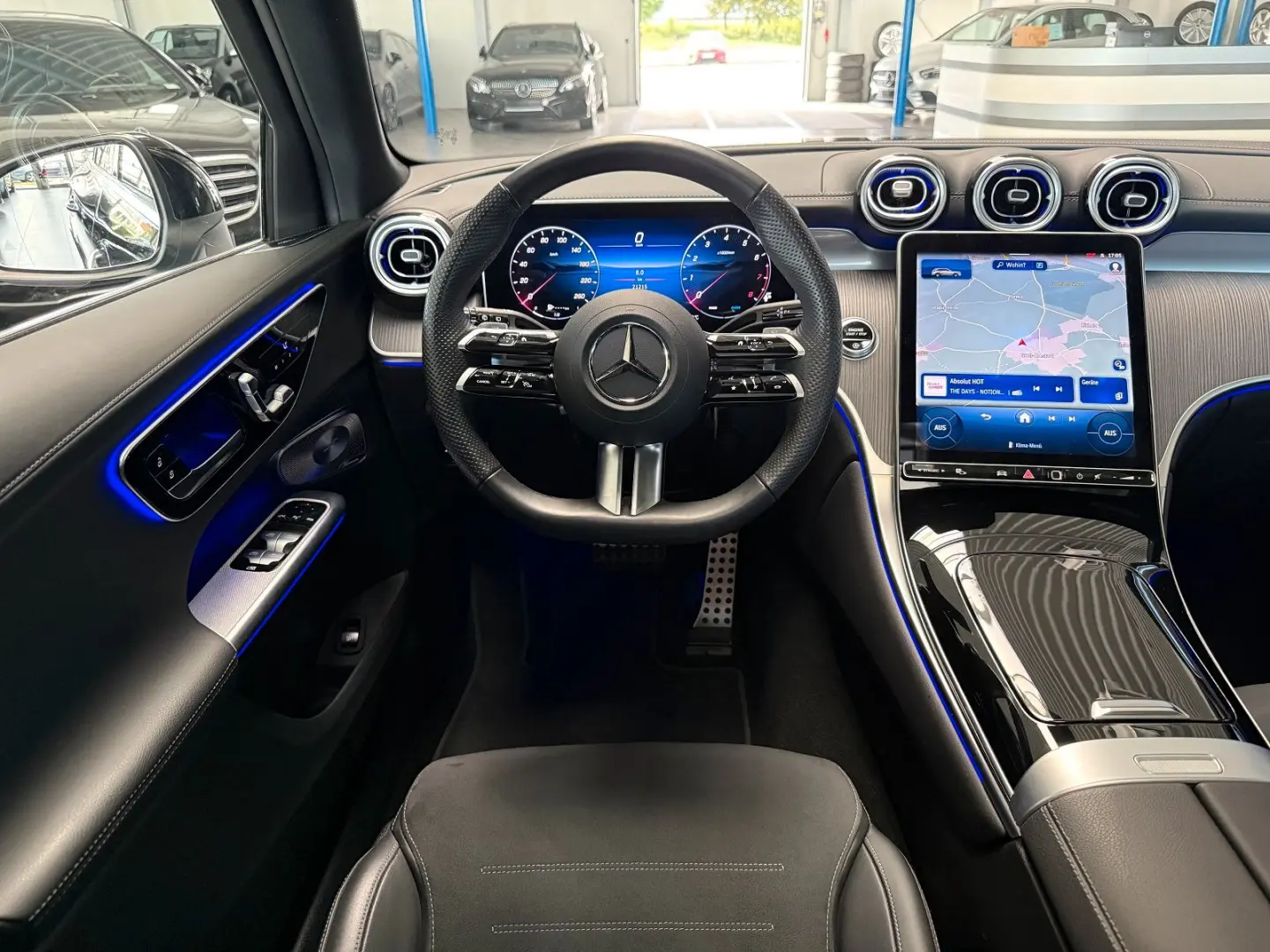 GLC 300 4M AMG PREMIUM BURMESTER-PANORAMA-AHK