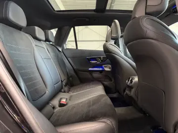 GLC 300 4M AMG PREMIUM BURMESTER-PANORAMA-AHK