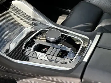 X6 M60i xDrive Sportpaket Gestiksteuerung DAB