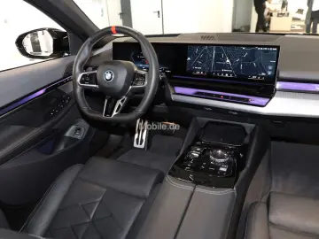 i5 M60 xDrive*Innovation + Comfort Paket*AHK