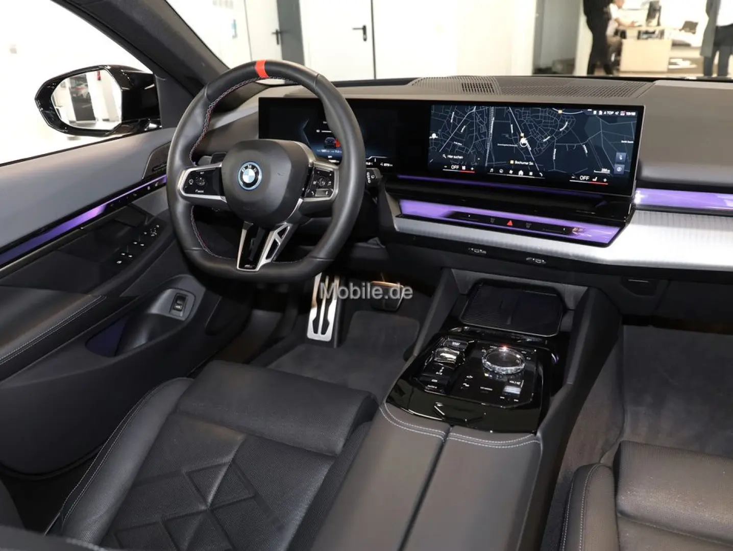 i5 M60 xDrive*Innovation + Comfort Paket*AHK