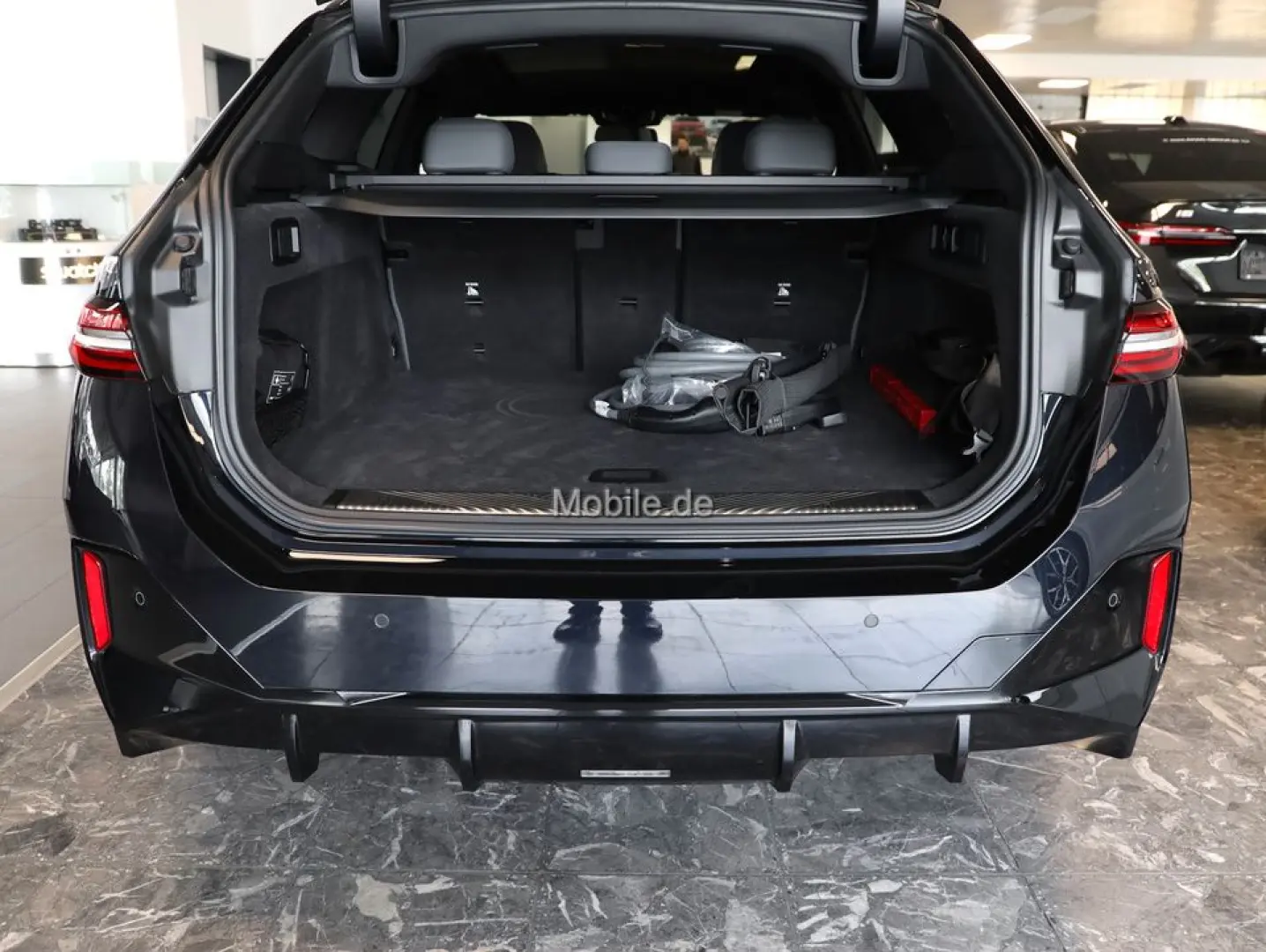 i5 M60 xDrive*Innovation + Comfort Paket*AHK