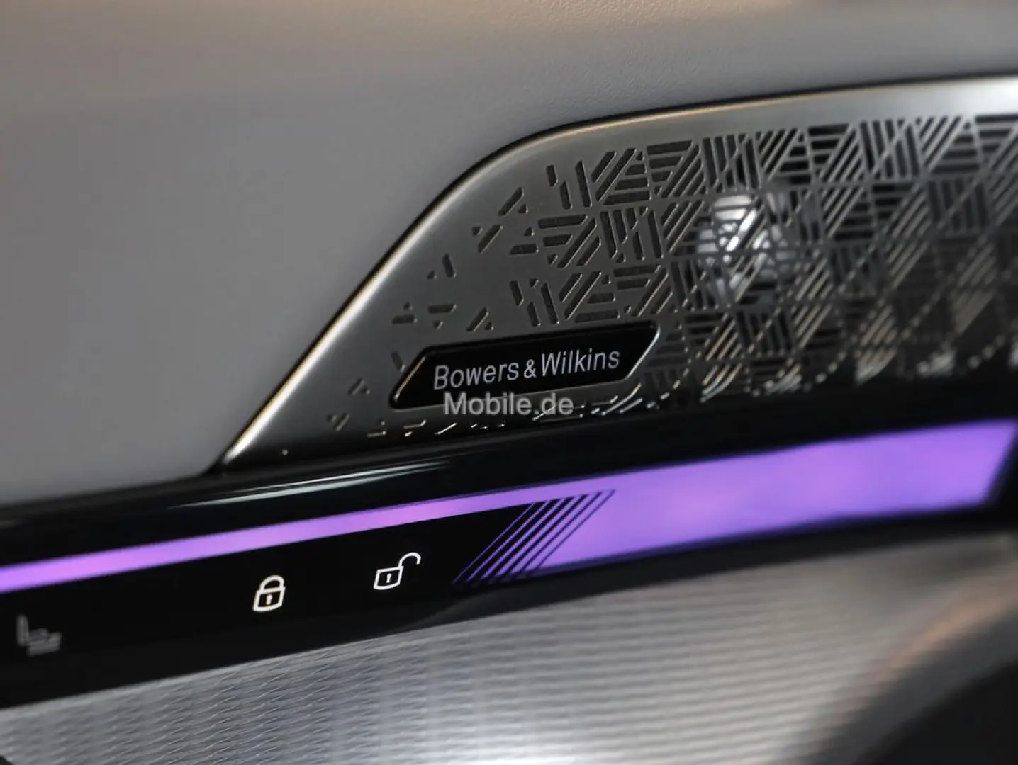 i5 M60 xDrive*Innovation + Comfort Paket*AHK