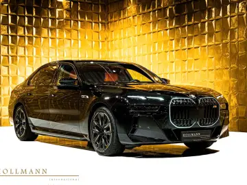 M760e xDrive +SKY LOUNGE+M SPORT BRAKE SYSTEM+