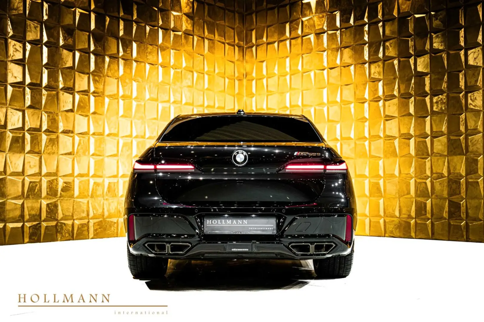 M760e xDrive +SKY LOUNGE+M SPORT BRAKE SYSTEM+