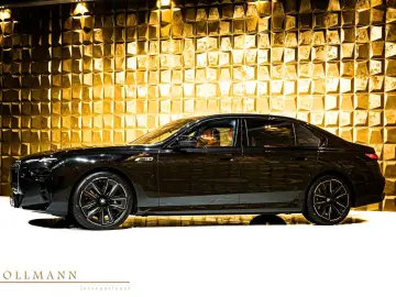 M760e xDrive +SKY LOUNGE+M SPORT BRAKE SYSTEM+