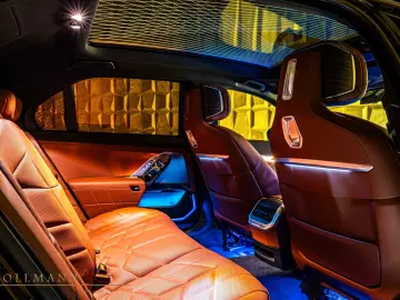 M760e xDrive +SKY LOUNGE+M SPORT BRAKE SYSTEM+
