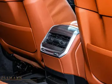 M760e xDrive +SKY LOUNGE+M SPORT BRAKE SYSTEM+