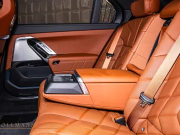 M760e xDrive +SKY LOUNGE+M SPORT BRAKE SYSTEM+
