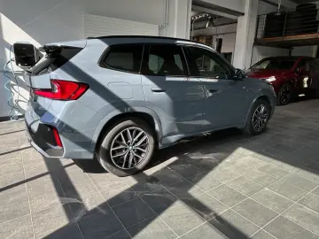 iX1 30 xDrive M Sport stormbay Vollausstattung