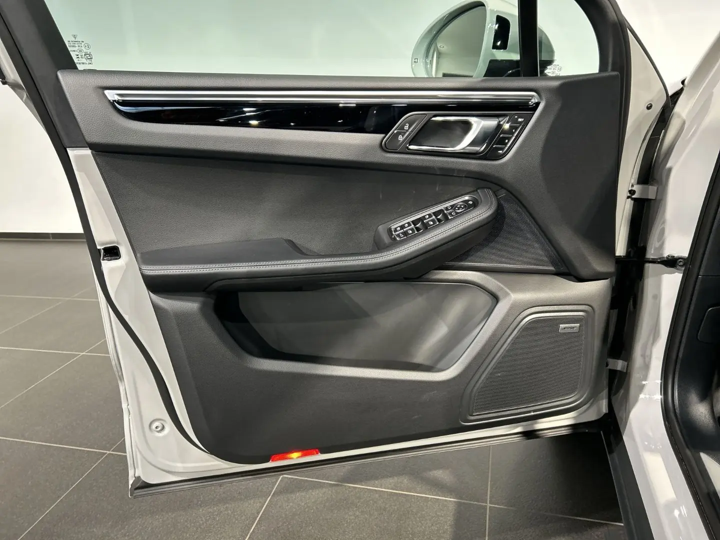 Macan S Kreide BOSE Sportabgasanlage Panorama
