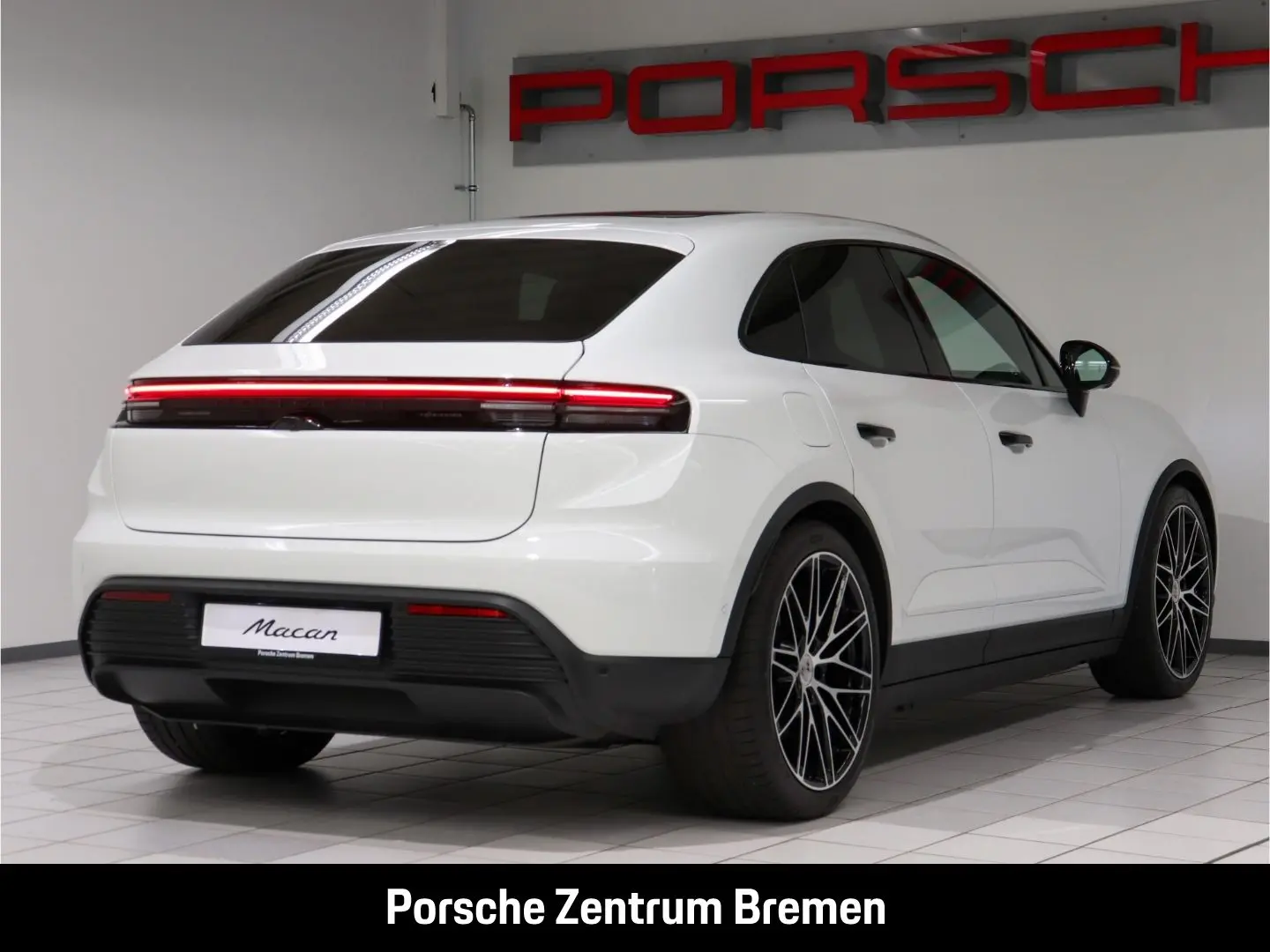 Macan 4 Sportpak Head-up AHK  Panorama Bose 360