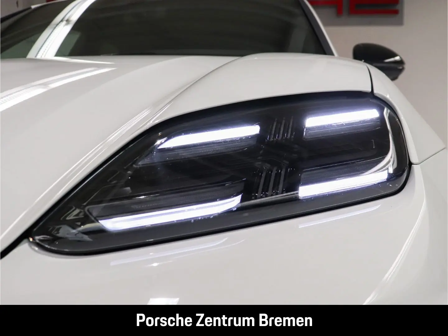 Macan 4 Sportpak Head-up AHK  Panorama Bose 360