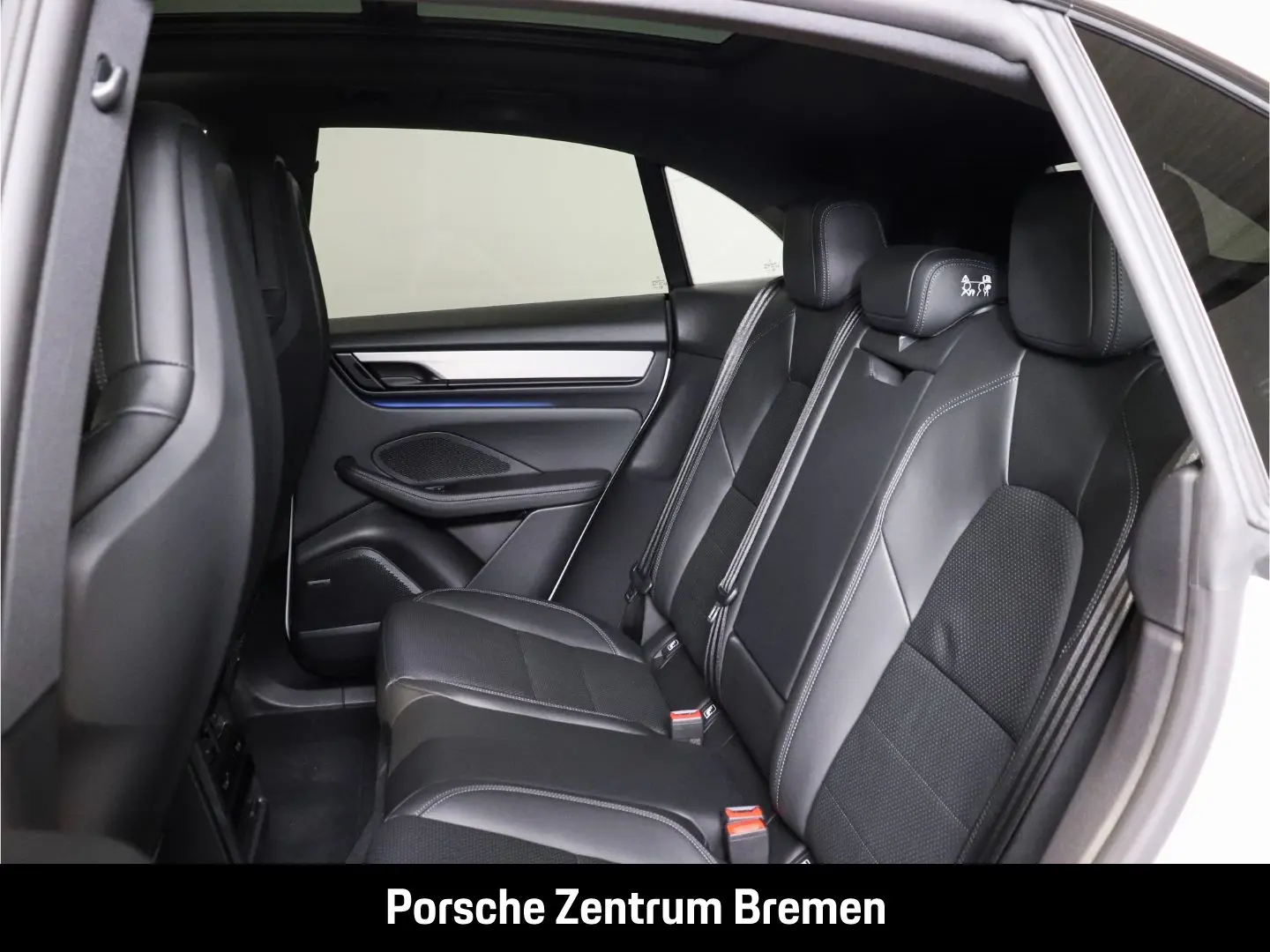 Macan 4 Sportpak Head-up AHK  Panorama Bose 360