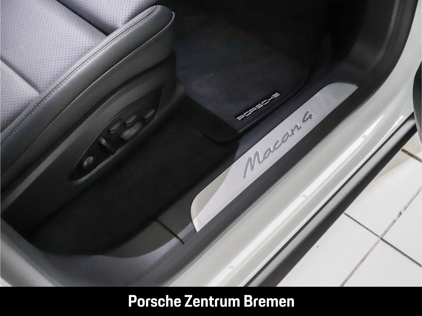 Macan 4 Sportpak Head-up AHK  Panorama Bose 360