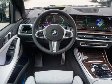 X5 30d M SPORT.LUFTF.SOFTCL.PANORAMA.H/K.AHK.360