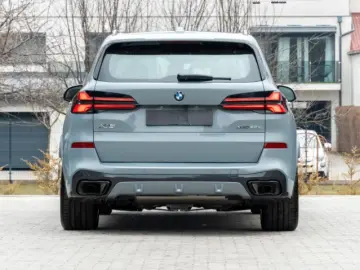 BMW X5 30d xDive M SPORT LUFTFEDERUNG PANORAMIC .360.