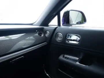 Rolls-Royce Wraith 6.6 V12 | Black Badge | Starlight |