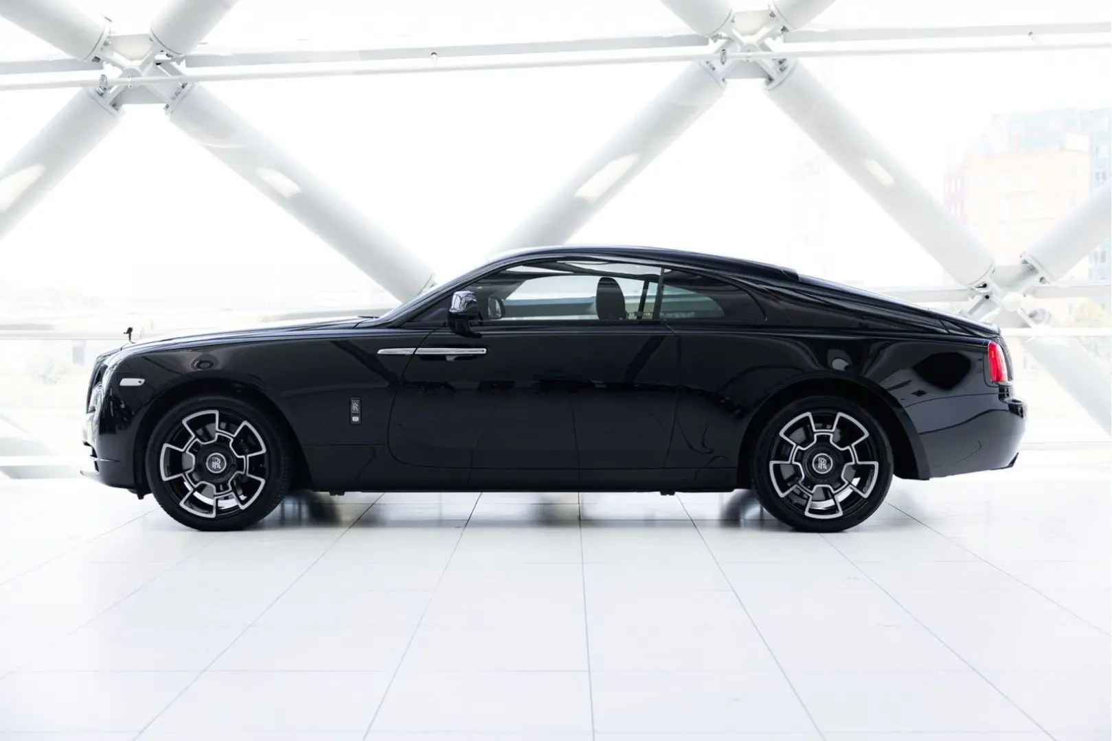 Rolls-Royce Wraith 6.6 V12 | Black Badge | Starlight |