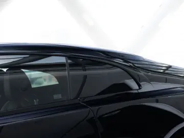 Rolls-Royce Wraith 6.6 V12 | Black Badge | Starlight |