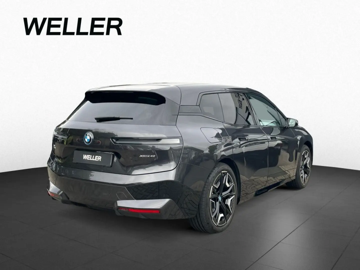 BMW  iX xDr.40 M-Sport  Laser HK SkyLoun 22