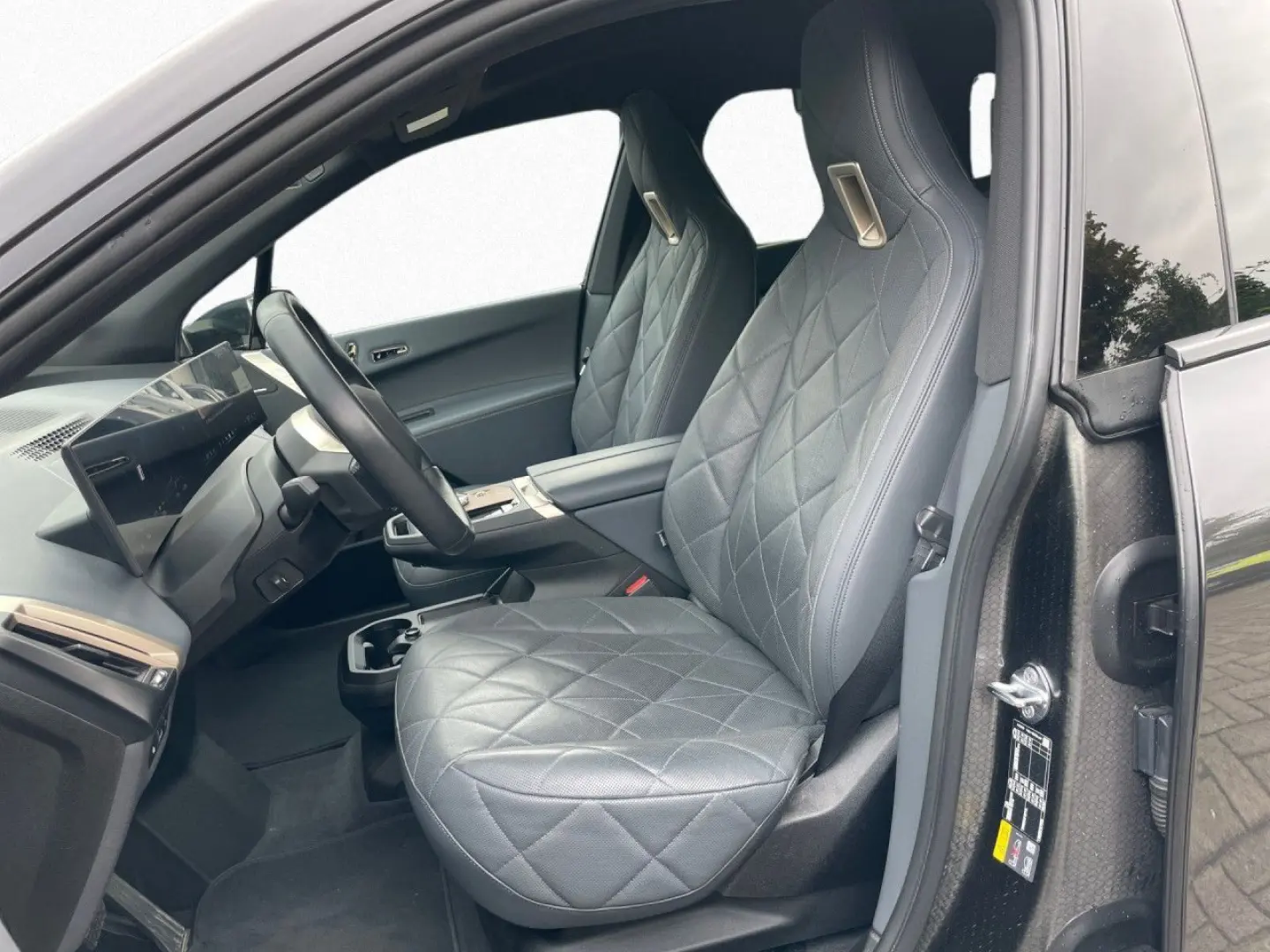 BMW  iX xDr.40 M-Sport  Laser HK SkyLoun 22