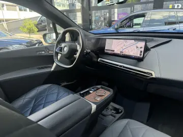BMW iX xDrive40 M Sport Laser  Prof SkyPano H/K
