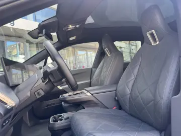BMW iX xDrive40 M Sport Laser  Prof SkyPano H/K