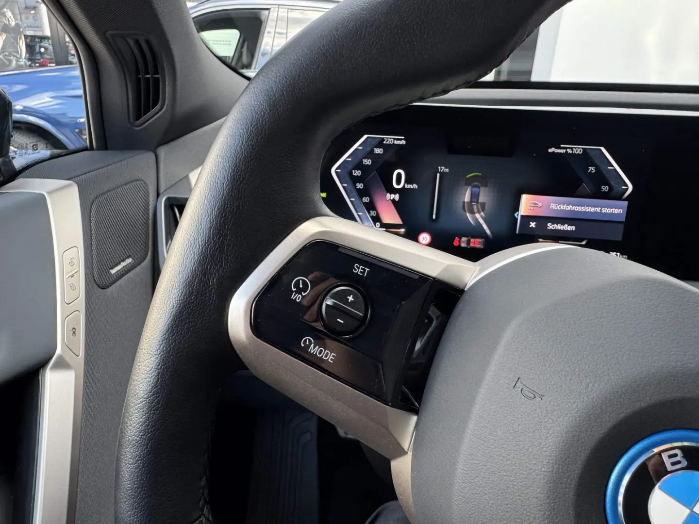 BMW iX xDrive40 M Sport Laser  Prof SkyPano H/K