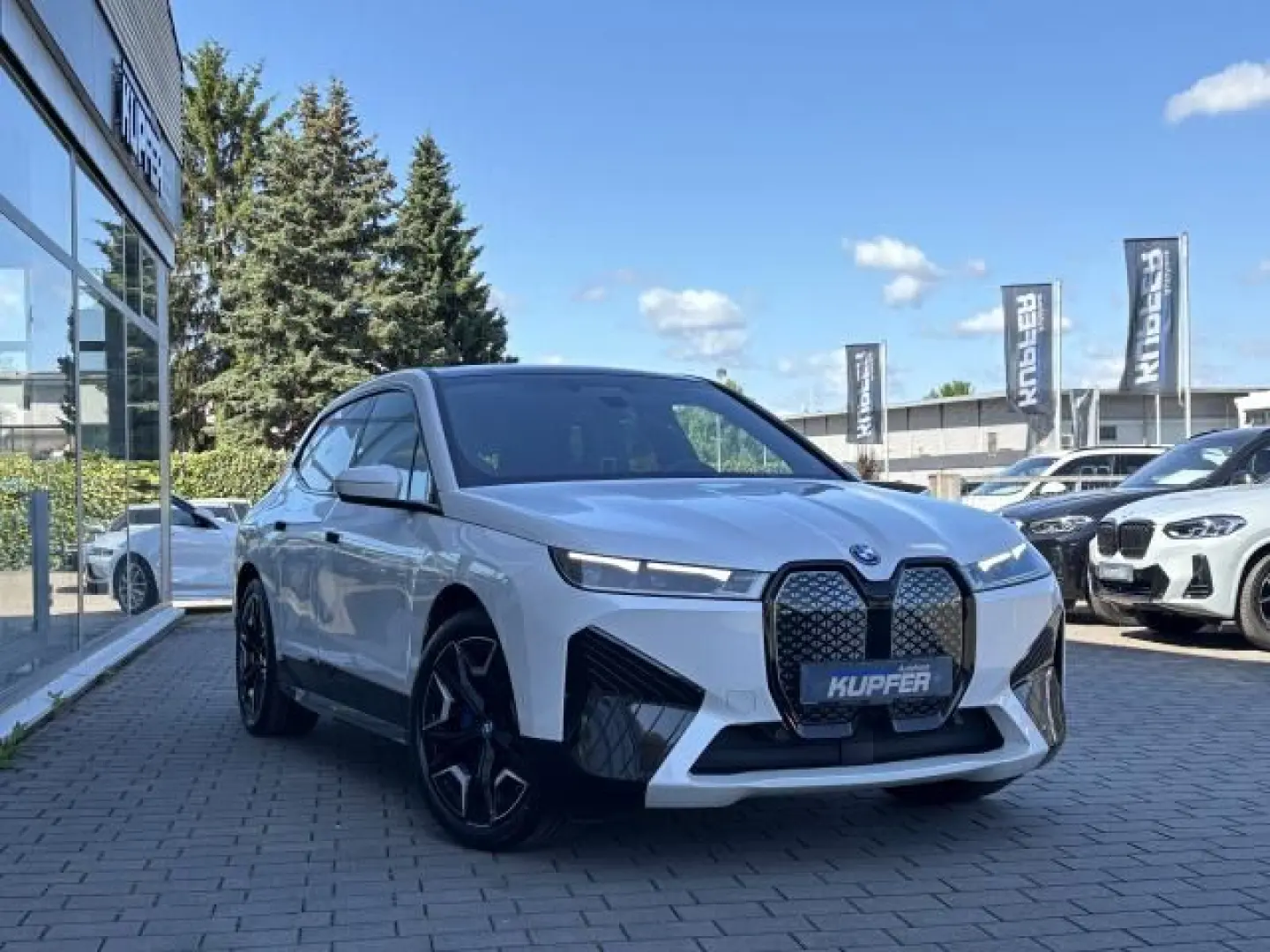 BMW iX xDrive50 Sportpak.AHK°LASER°PANO°22