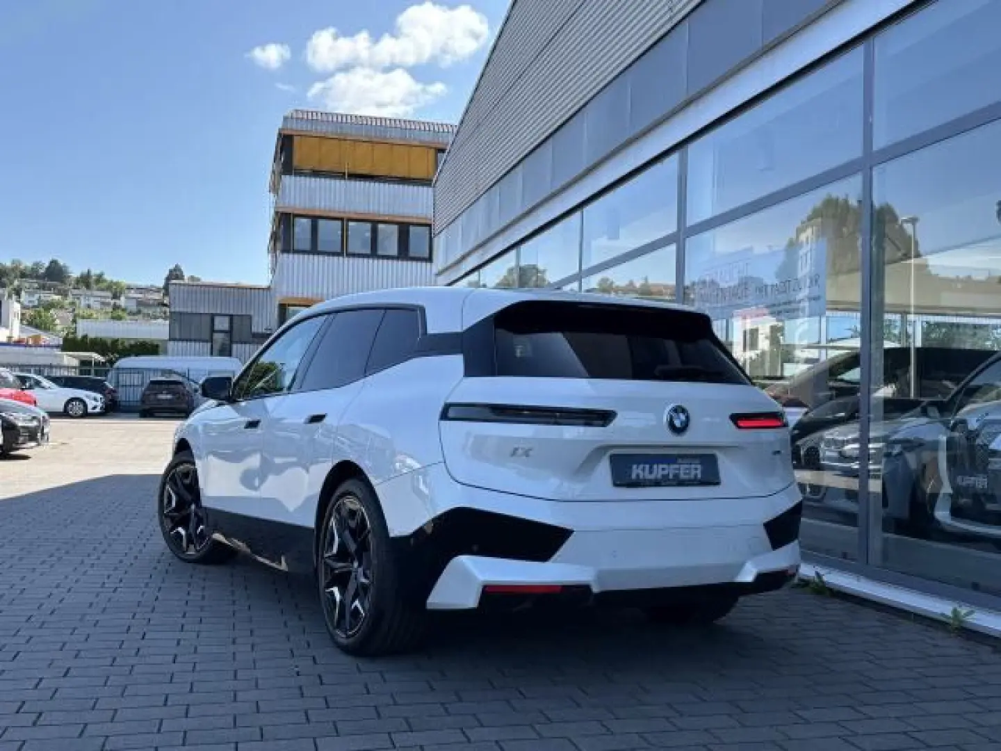 BMW iX xDrive50 Sportpak.AHK°LASER°PANO°22