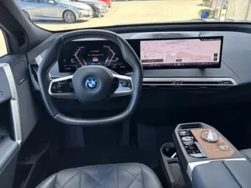 BMW iX xDrive50 Sportpak.AHK°LASER°PANO°22