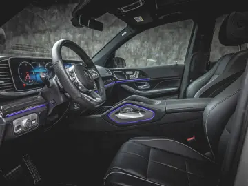 GLS 580 4M/AMG/NIGHT/AHK/AIR/PANO/2KLIMA/5+2/DIS