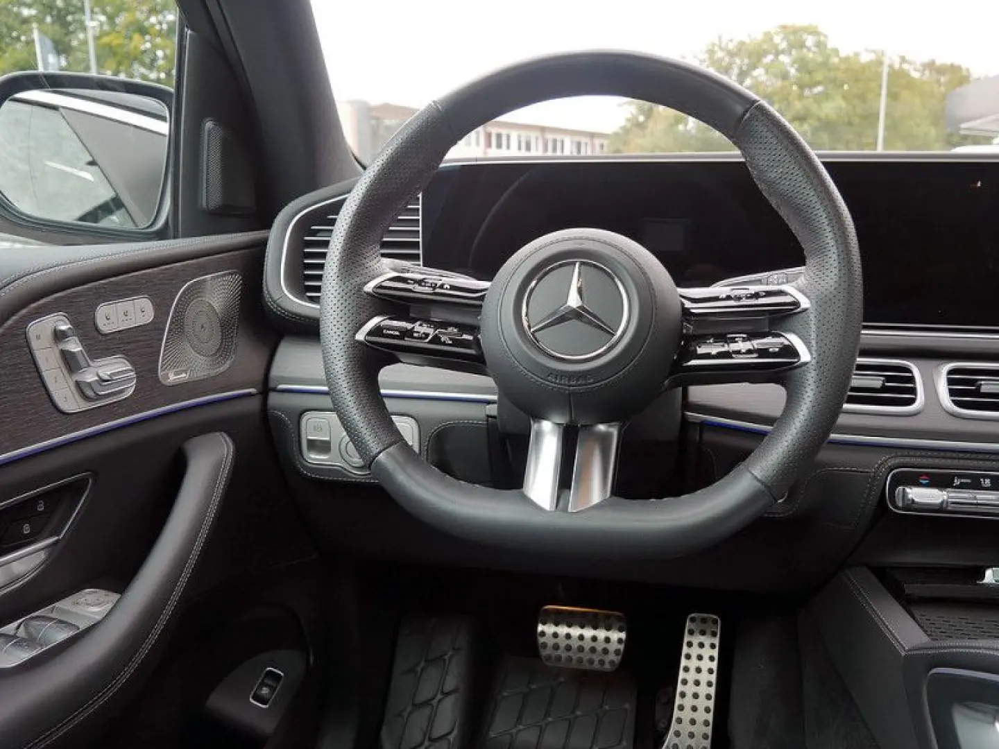 GLS 580 4M // BURM AMG SPUR DISTR AIRMATIC PANO