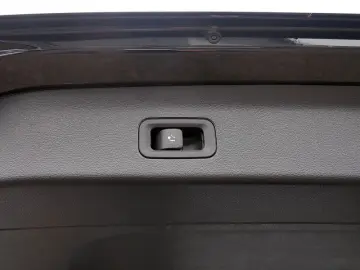 GLS 580 4M // BURM AMG SPUR DISTR AIRMATIC PANO