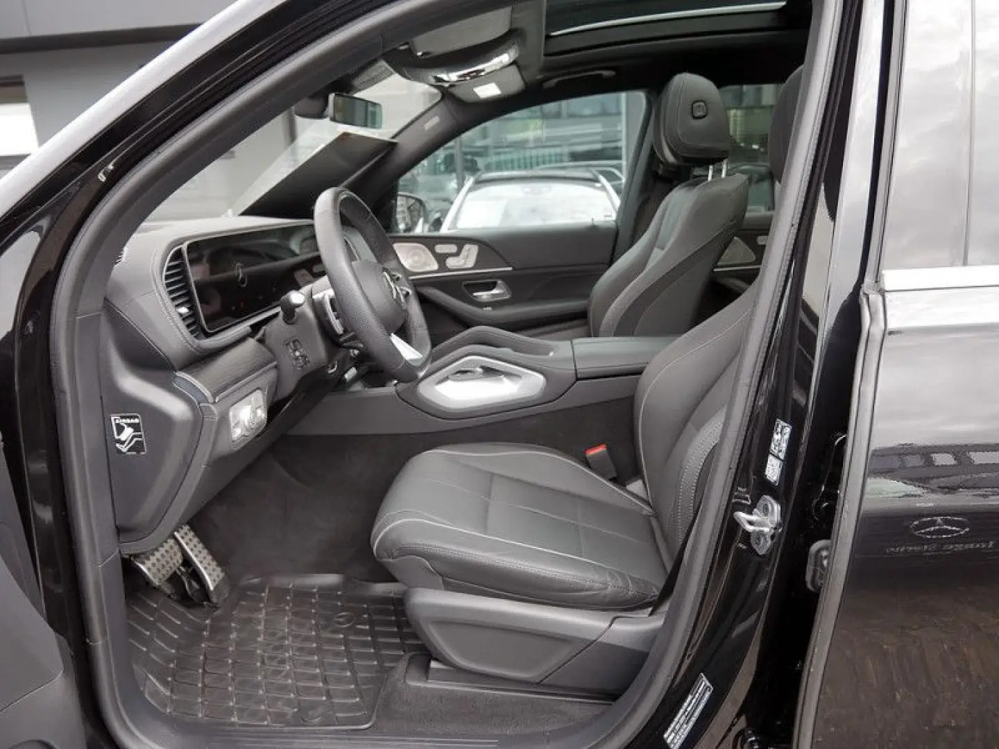 GLS 580 4M // BURM AMG SPUR DISTR AIRMATIC PANO