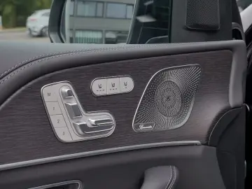 GLS 580 4M // BURM AMG SPUR DISTR AIRMATIC PANO
