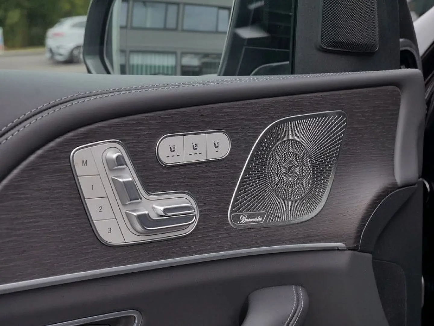 GLS 580 4M // BURM AMG SPUR DISTR AIRMATIC PANO