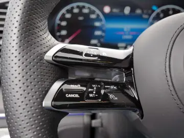 GLS 580 4M // BURM AMG SPUR DISTR AIRMATIC PANO