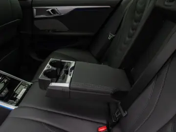 BMW M850i xD GranCoupé Panorama Laser H/K SoftCl 20