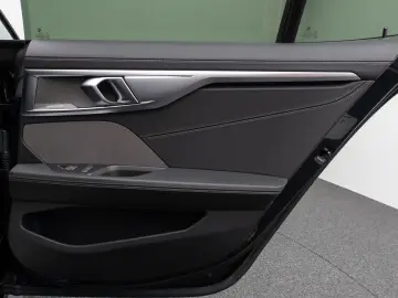 BMW M850i xD GranCoupé Panorama Laser H/K SoftCl 20