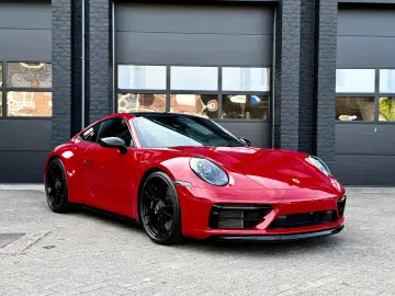 911 Carrera 4 GTS