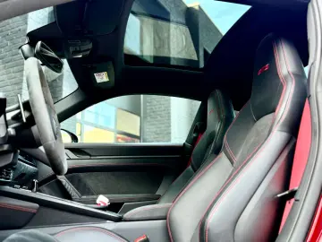 911 Carrera 4 GTS