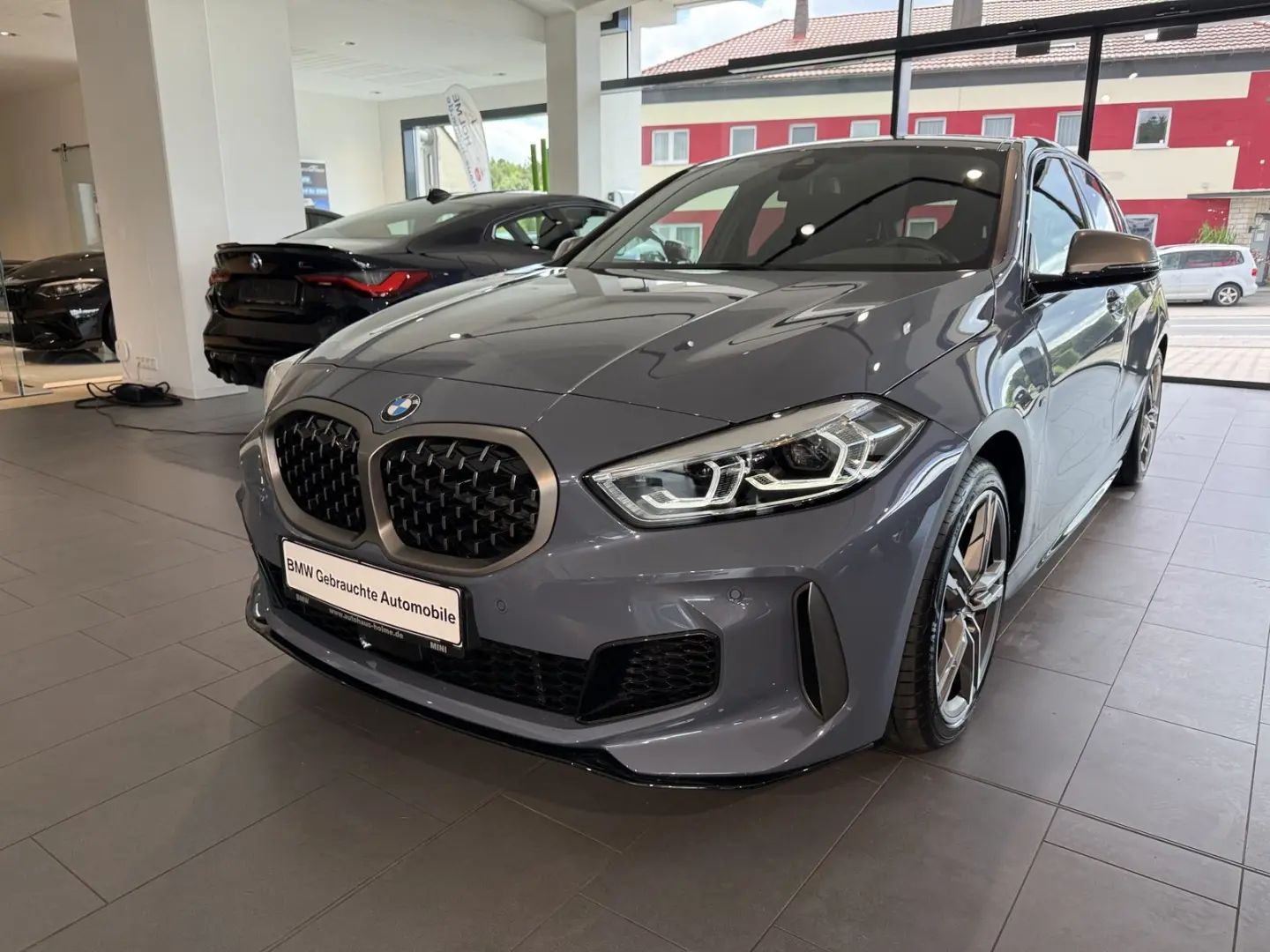 M135i xDrive INDIVIDUAL
