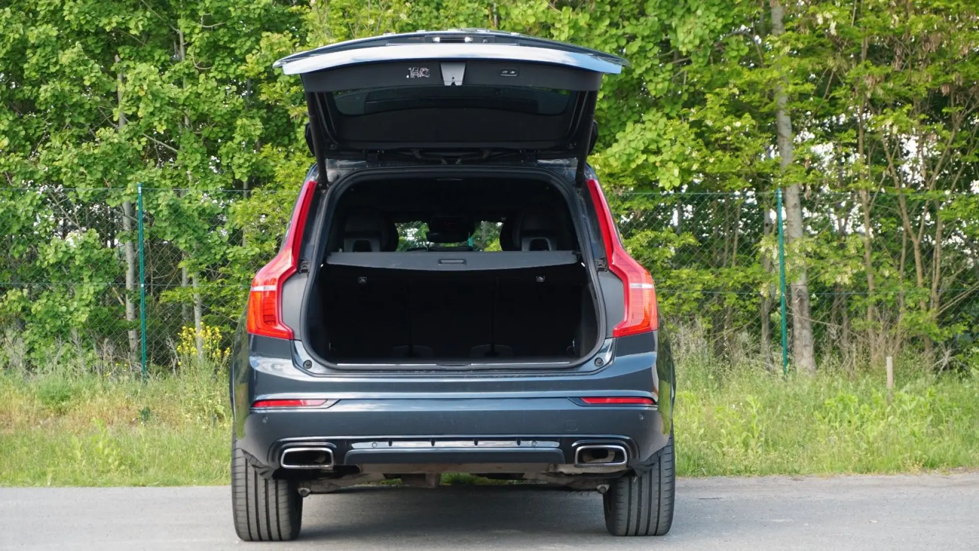 XC90 B5 AWD R-Design PilotAs/360°/TWA/Key/Memory