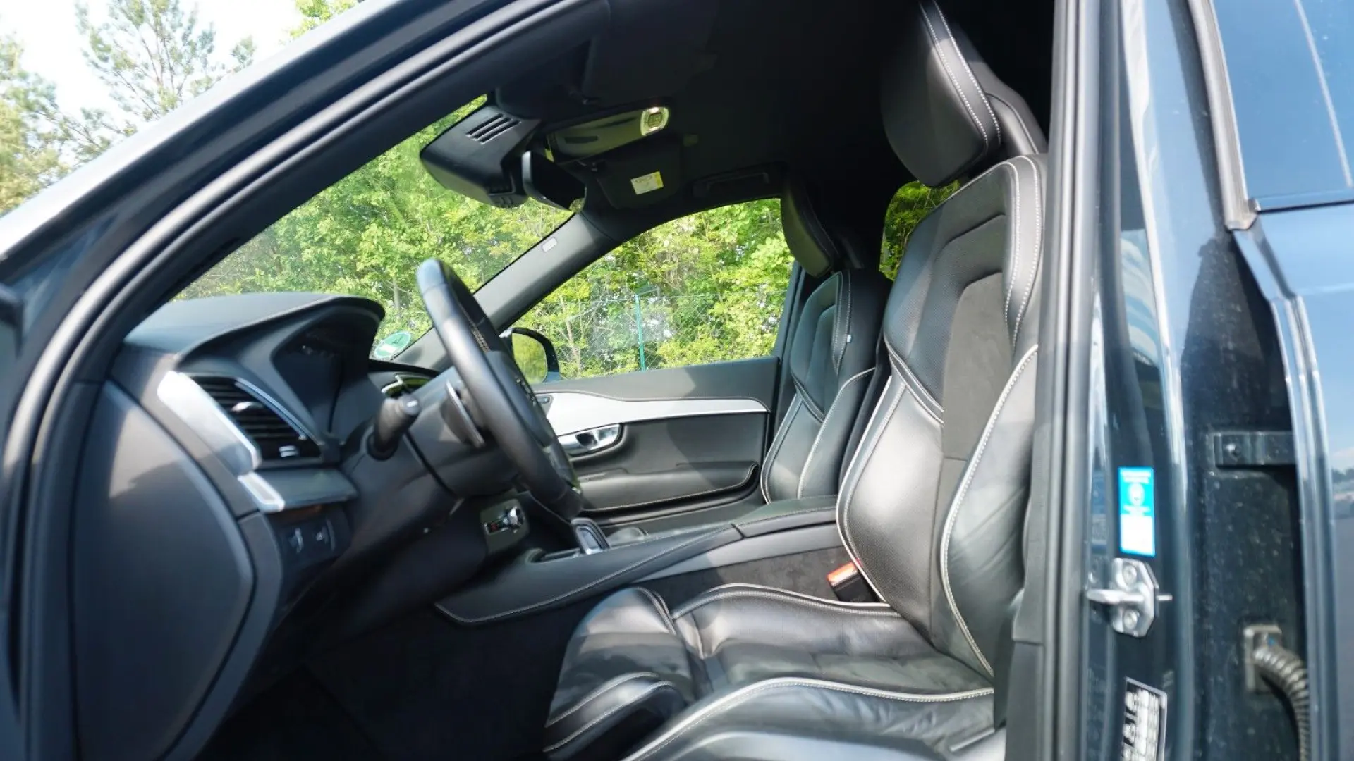 XC90 B5 AWD R-Design PilotAs/360°/TWA/Key/Memory